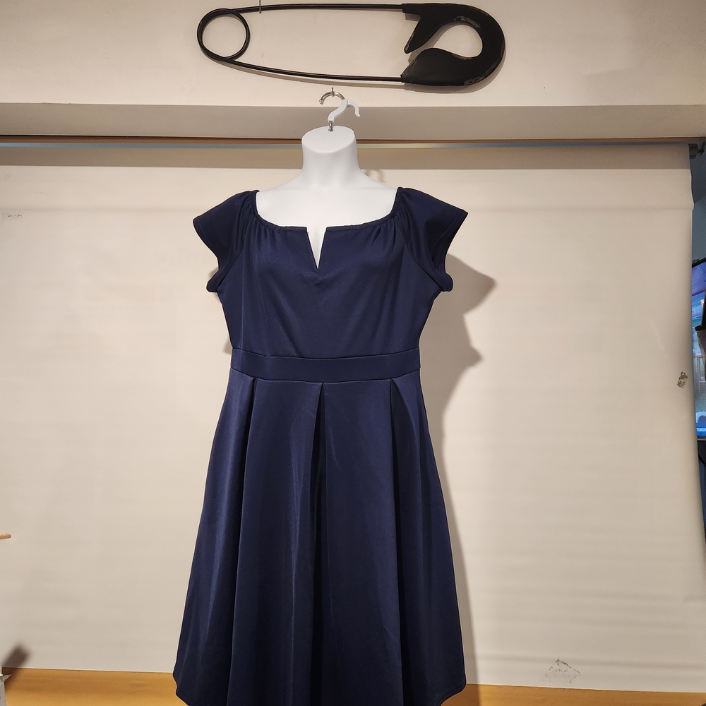 NWT Lalagen Navy Midi Dress With Pockets